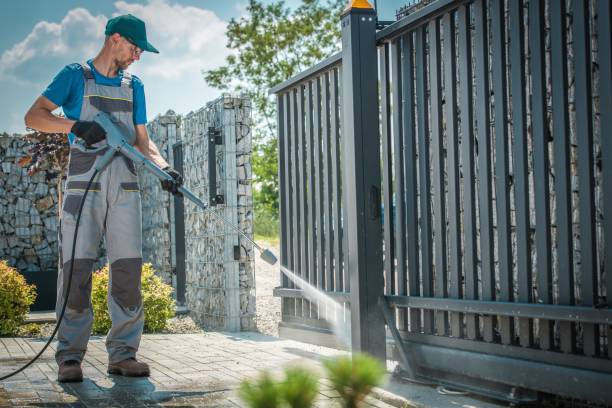 Best Animal Enclosure Cleaning  in Pinole, CA